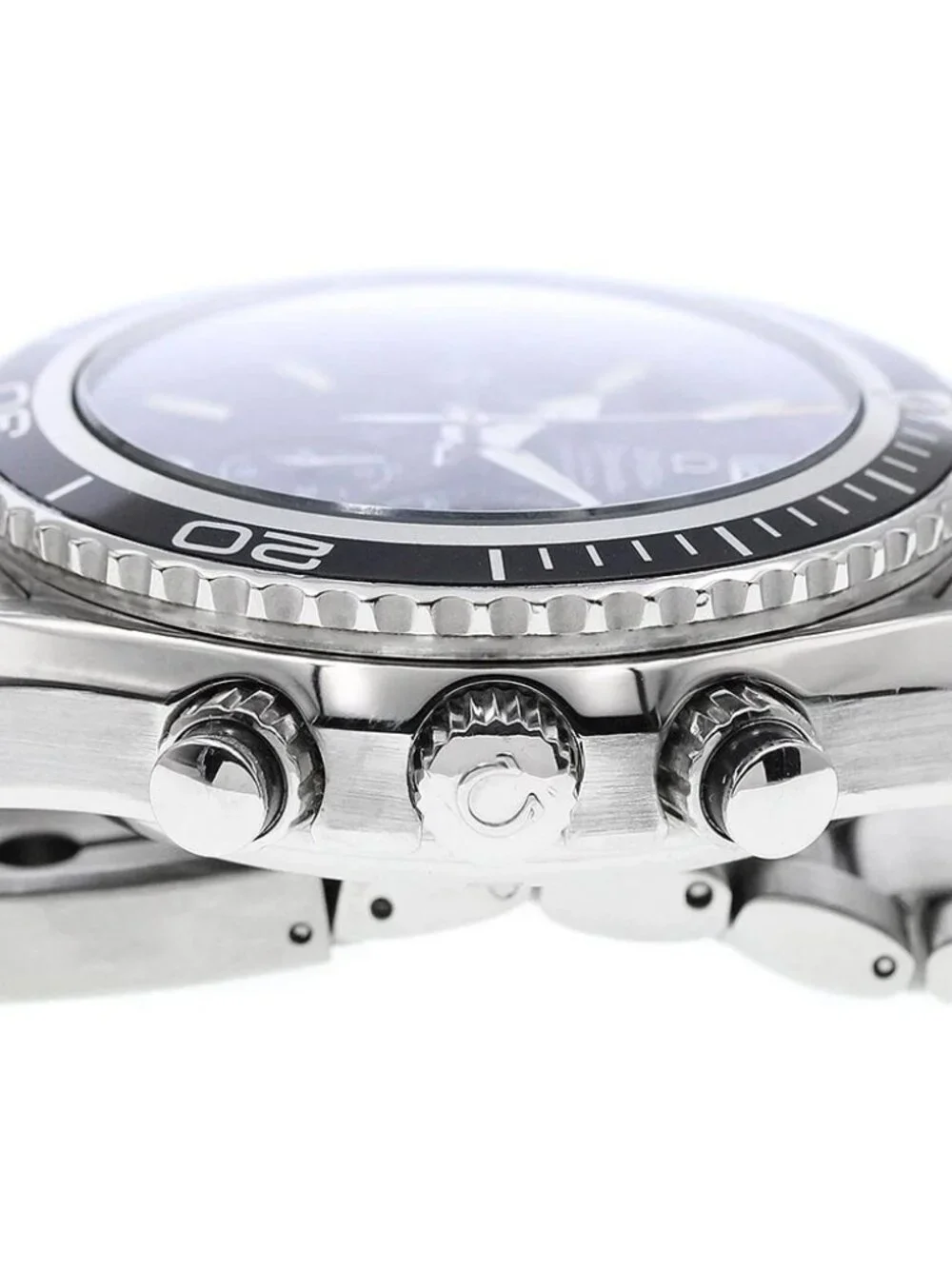 OMEGA Seamaster Planet Ocean